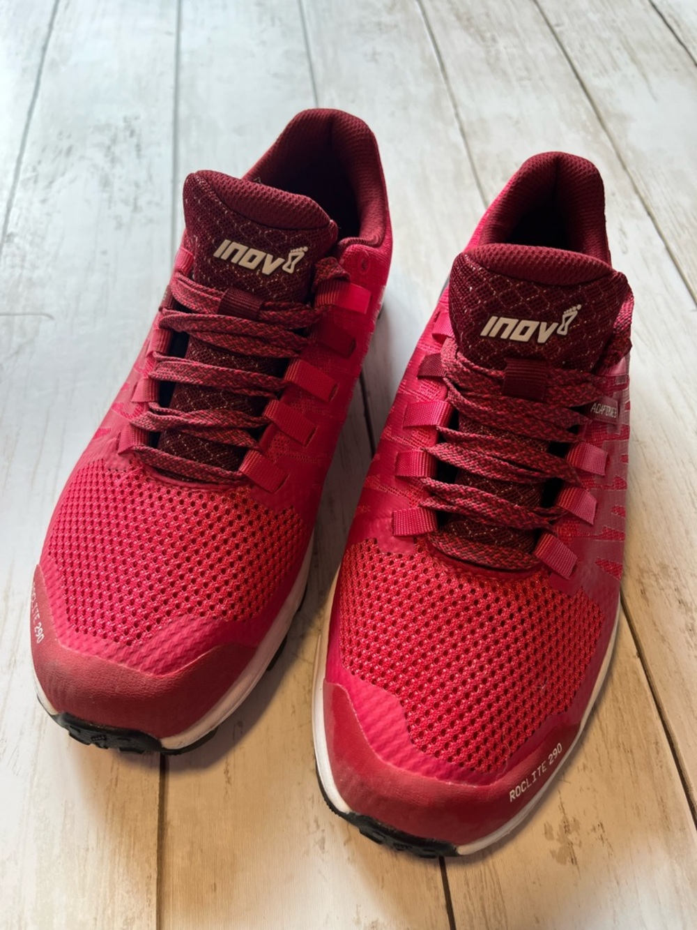 Inov-8 Women’s Roclite 290 Trail Runner Size 8